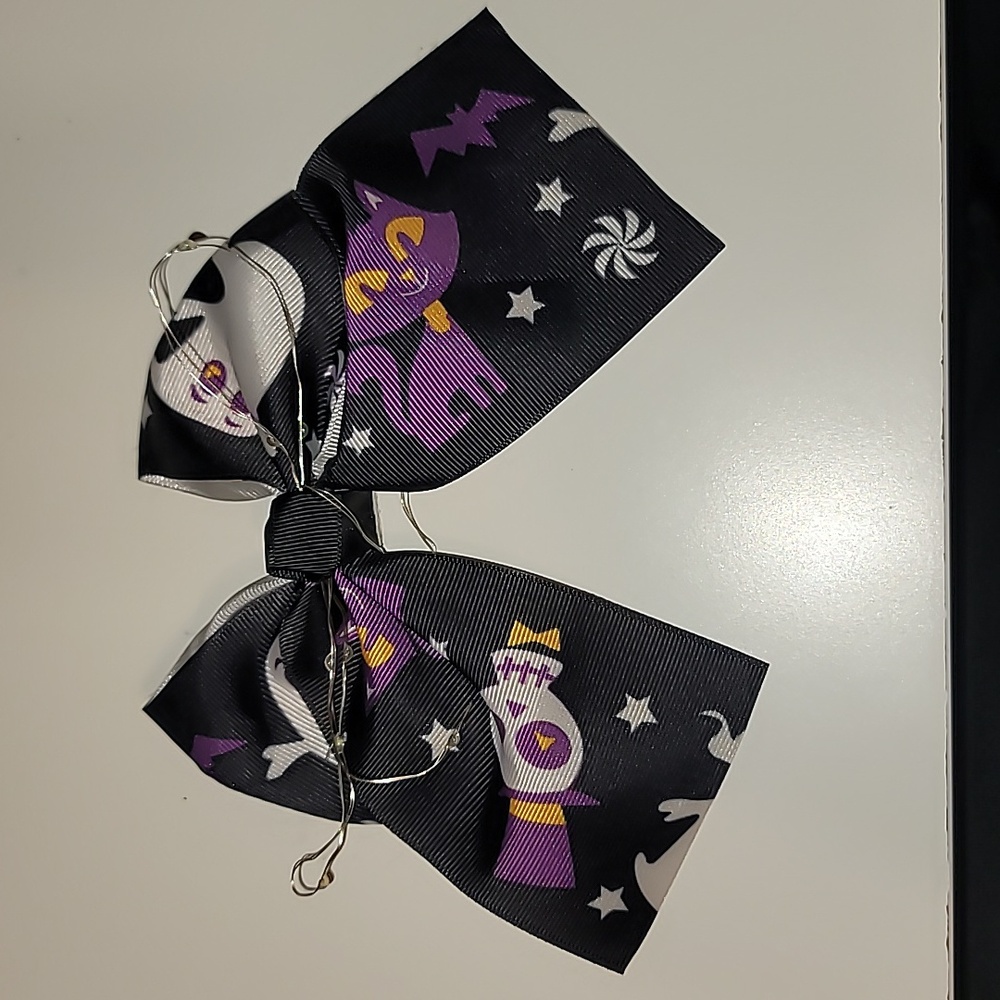 Handmade Halloween Ghost, Cat, and Skull Light Up Hair Clip Bow, #3